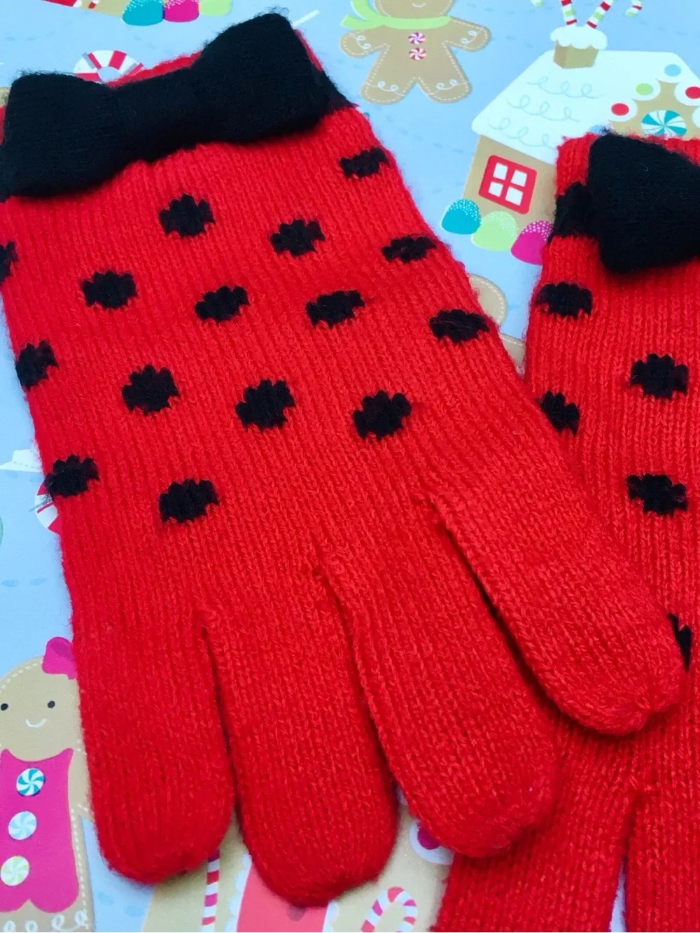 Disney ❉ Minnie Mouse Inspired Red & Black Bow Polka Dot Gloves